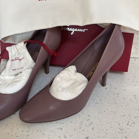 NWT Salvatore Ferragamo shoes - Picture 3 of 8